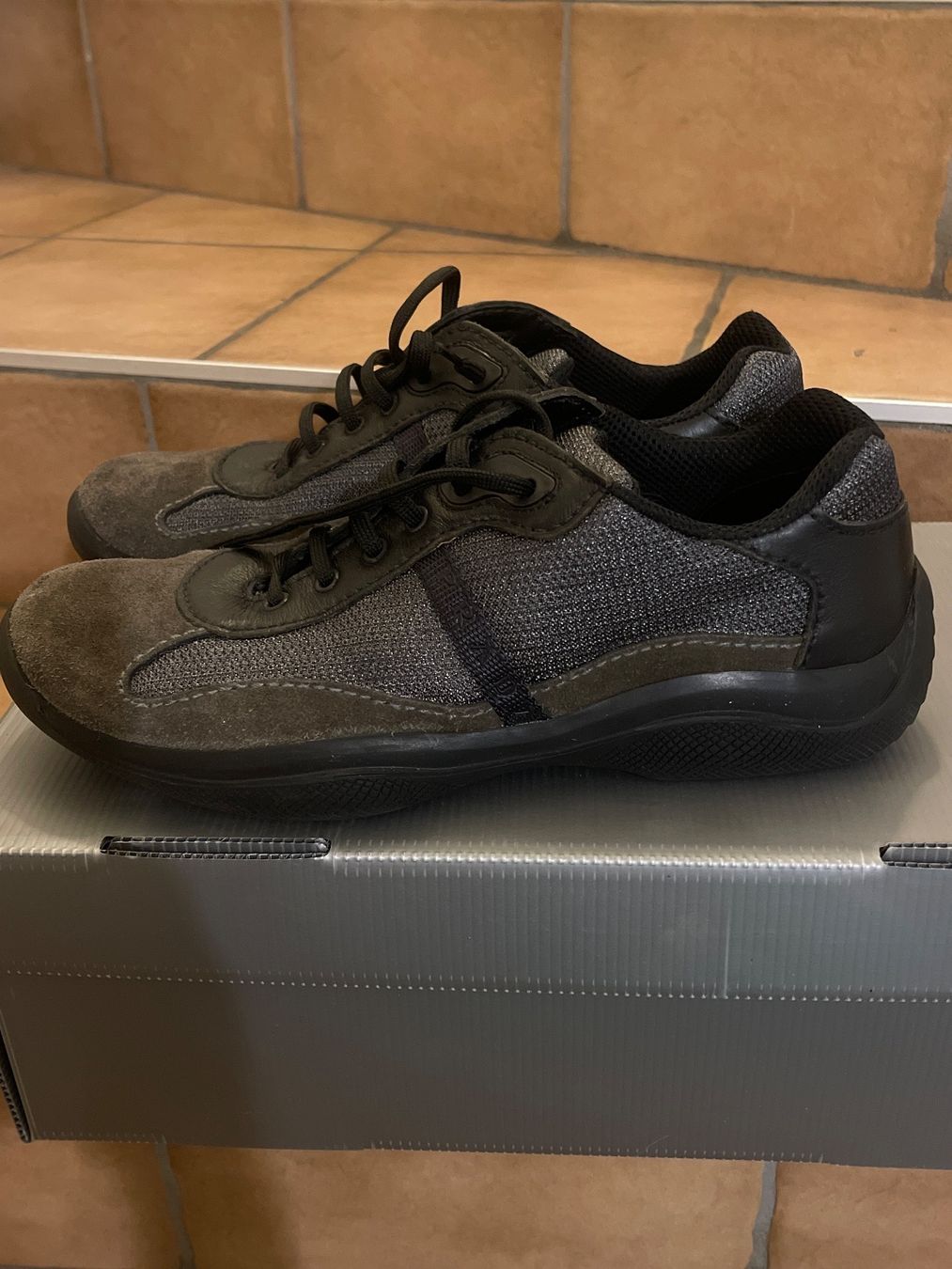 Prada Scarpe da uomo: Shoes PRADA uomo – Usato da Rancate venduto da Waly__ 2