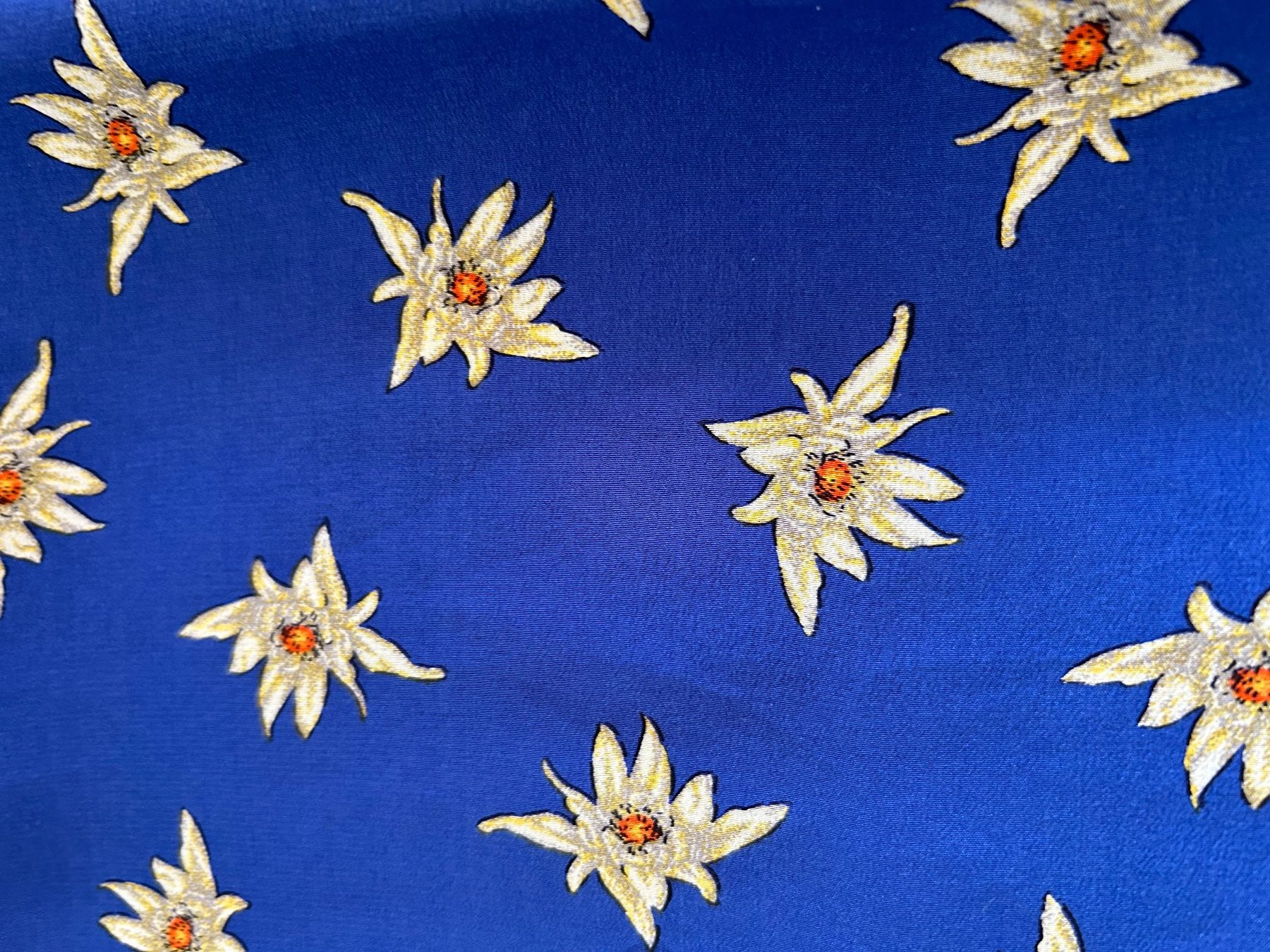 Foulard & Sciarpe: Seidenfoular – Usato da Zumikon venduto da Uranus88
