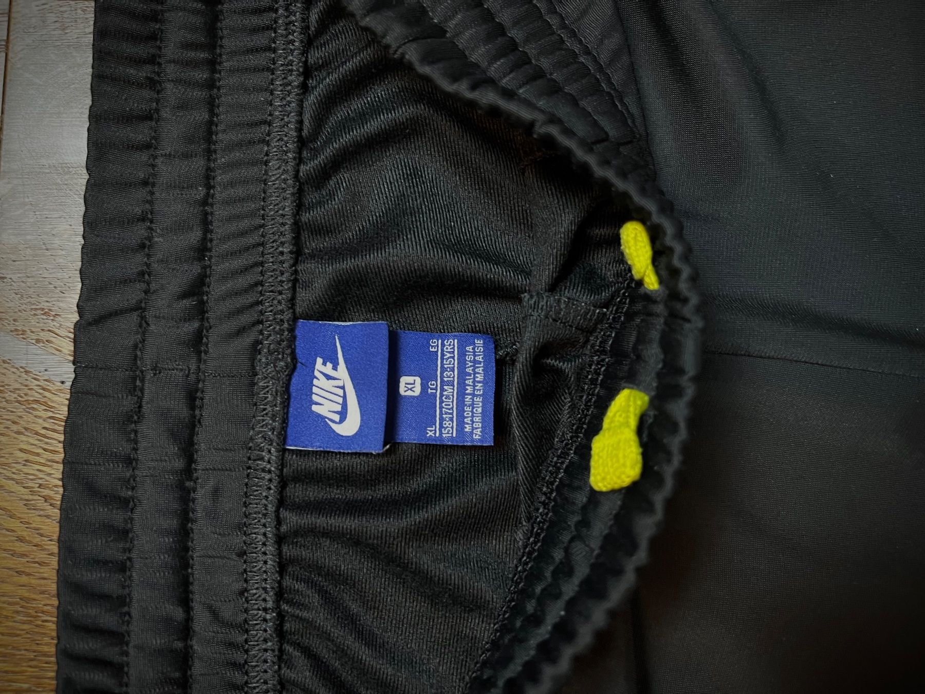 Nike Pantaloni: Schwarze Nike Trainingshosen – Nuovo (secondo la descrizione) da Lindau venduto da KT_Vintage 2