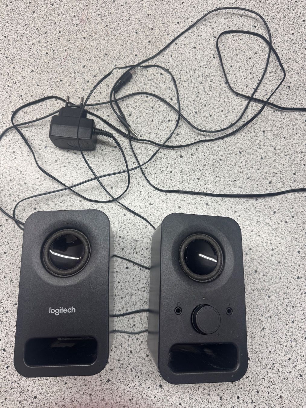 Logitech Casse acustiche: Logitech Z150 Stereolautsprecher – Usato da Zürich venduto da pamleano 1