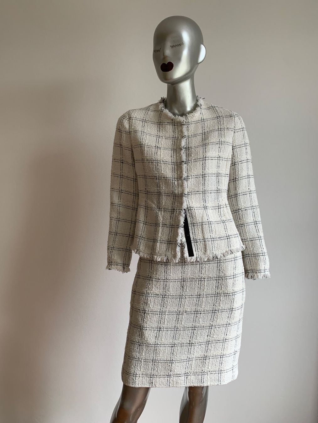 Akris Giacche: AKRIS: Exklusiver heller Tweed-Blazer, Gr. 36 – Nuovo (secondo la descrizione) da Luzern venduto da paulablue 1