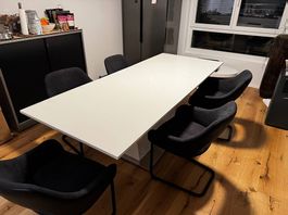 Gebrauchter Ferrari Esstisch 160-220 cm inkl. Stühle