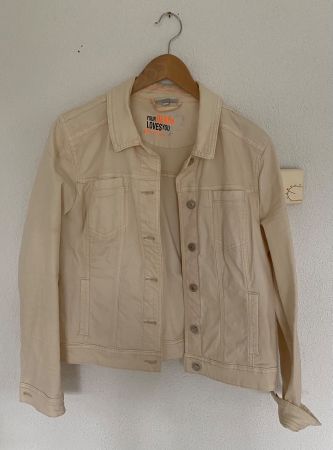 Schöne Jeansjacke in beige von Street One zu verkaufen
