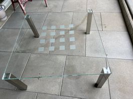 Glas Couchtisch mit Chromfüssen, Top Zustand