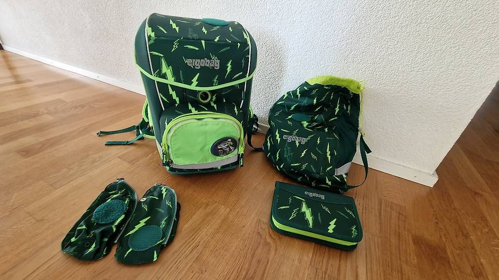 Ergobag Kindertaschen: Ergobag Cubo Set- Schulrucksack – Gebraucht aus Otelfingen von gab_65zq 1