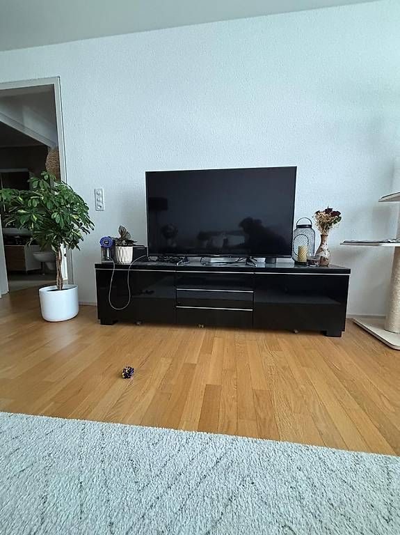 Mobili TV: Meuble tv noir – Usato da Lausanne venduto da Liinoa 1