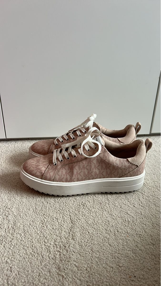 Michael Kors Scarpe da donna: Michael Kors Damen Sneaker, Rosé – Usato da St. Gallen venduto da flaviice