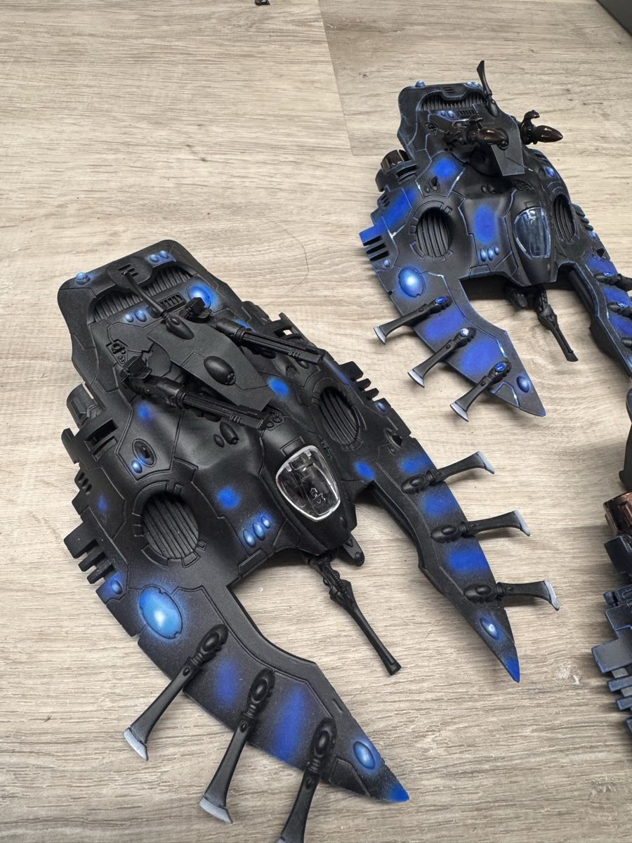 Kit di modellismo & Modellini statici: Warhammer 40k Aeldari Wave Serpent – Usato da Thierachern venduto da Genji4 3