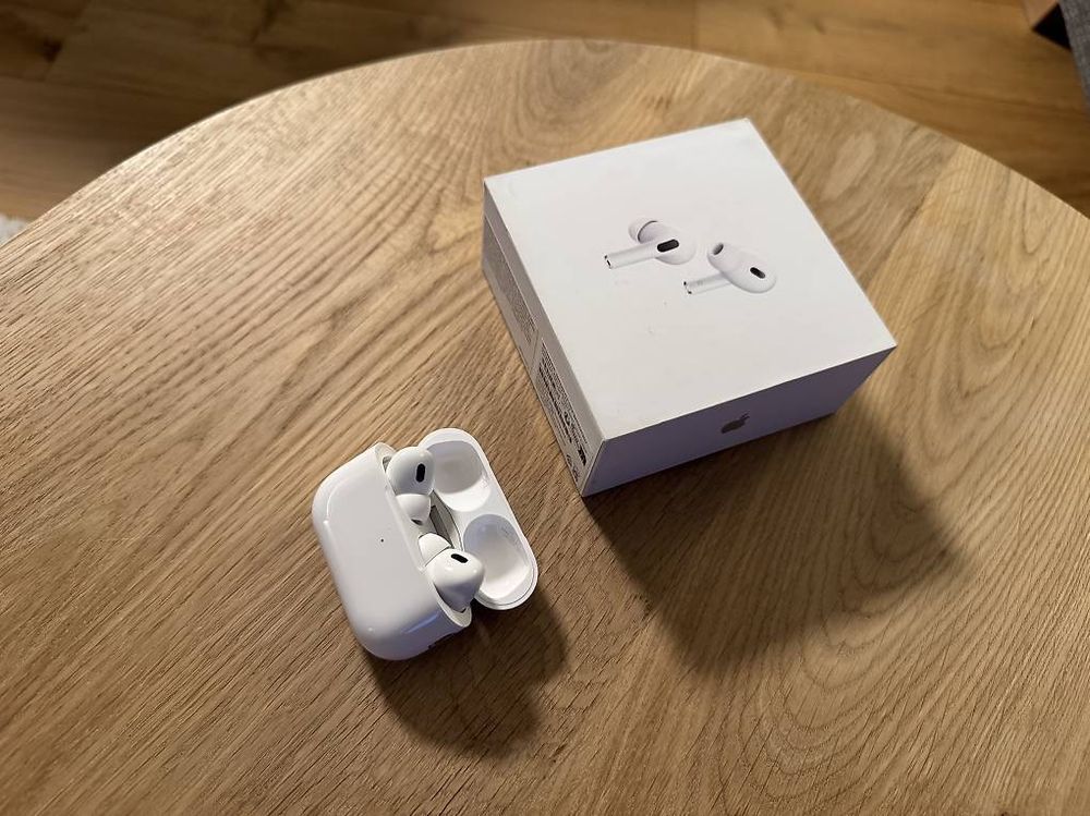 Apple Air Pods 2 Pro USB-C with warranty (Gebraucht) in Horgen für CHF ...
