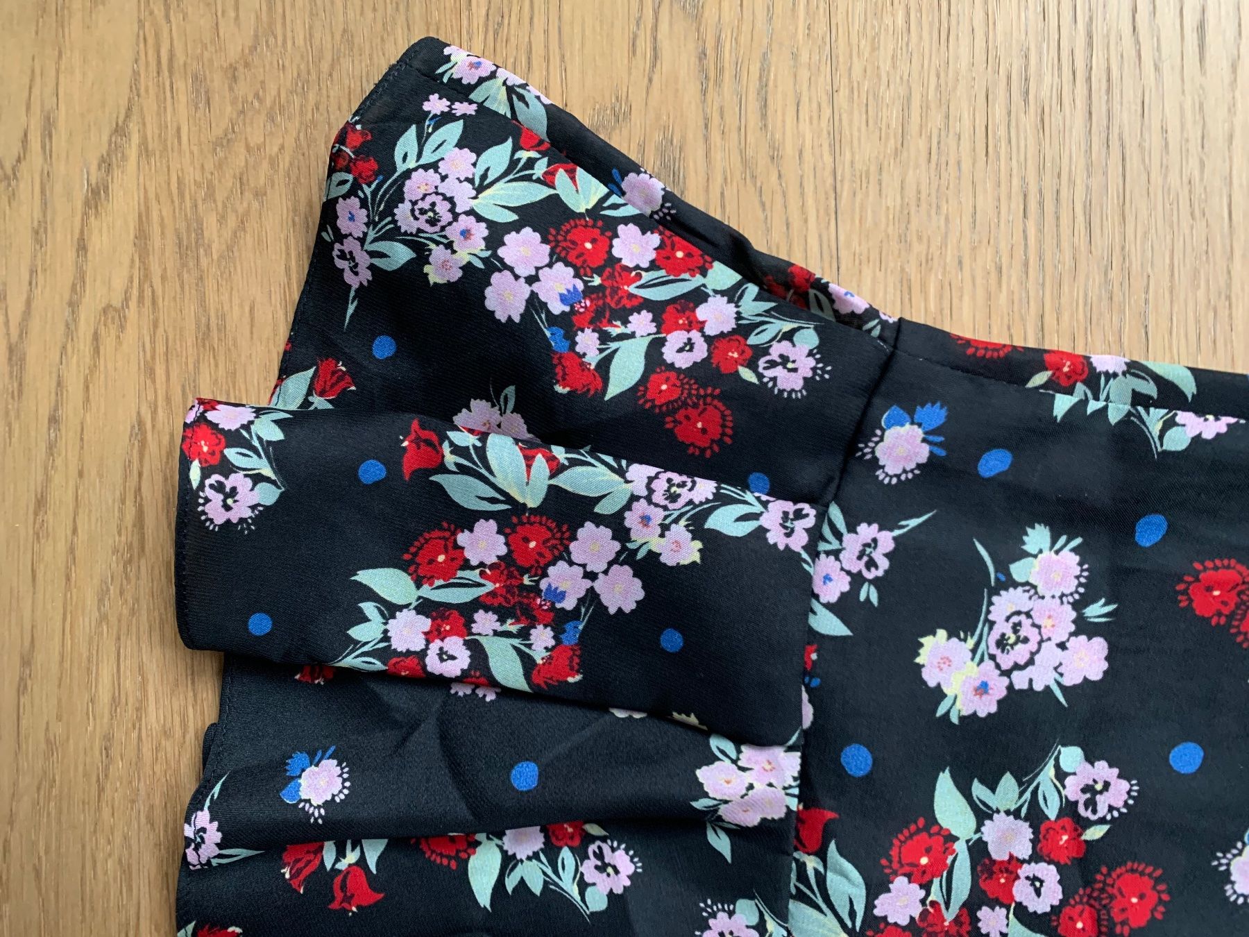 Vestiti: Tara Jarmon Kleid S – Usato da Zürich venduto da aow_8p7m 3