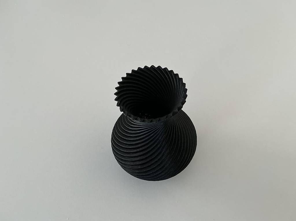 Vasi & Recipienti: Moderne personalisierbare Spiralvase – Usato da Basel venduto da giacomo_taddei 2