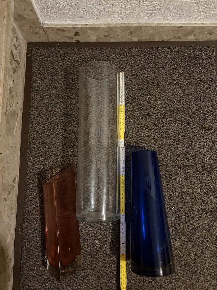 Vasen & Gefässe: Verschiedene Vasen aus Glas  – Gebraucht aus Neuägeri von mai_9nd6
