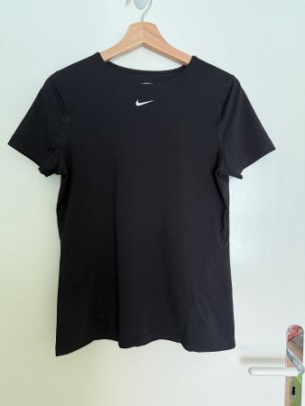 Nike Dri-Fit T-Shirt Grösse M