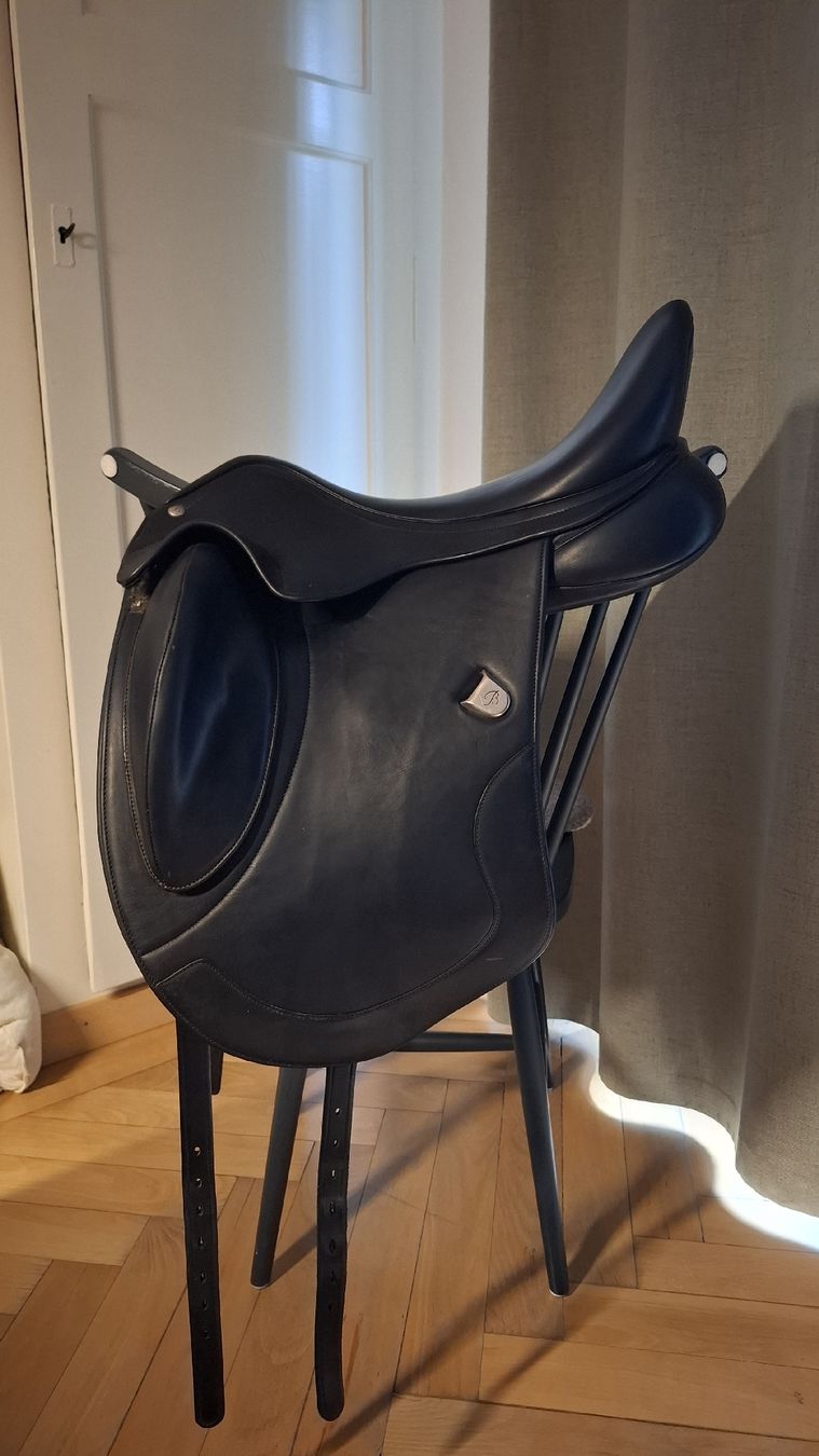Selle & Accessori: Bates Artiste – Usato da Bern venduto da barzue