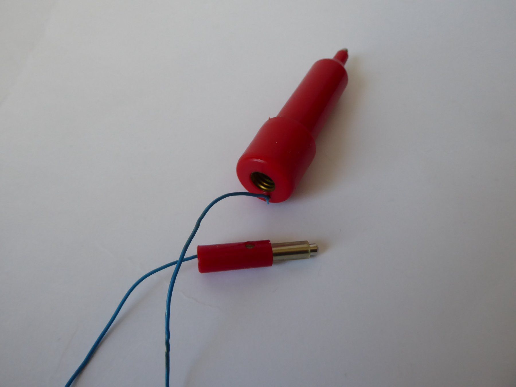 Spiele: 1 Prüfer zu Spiel, Rot - ohne Lampe – Gebraucht aus Turbenthal von Panau 2