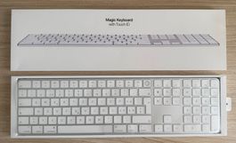 Apple Magic Keyboard mit Touch ID und Ziffernblock – A2520