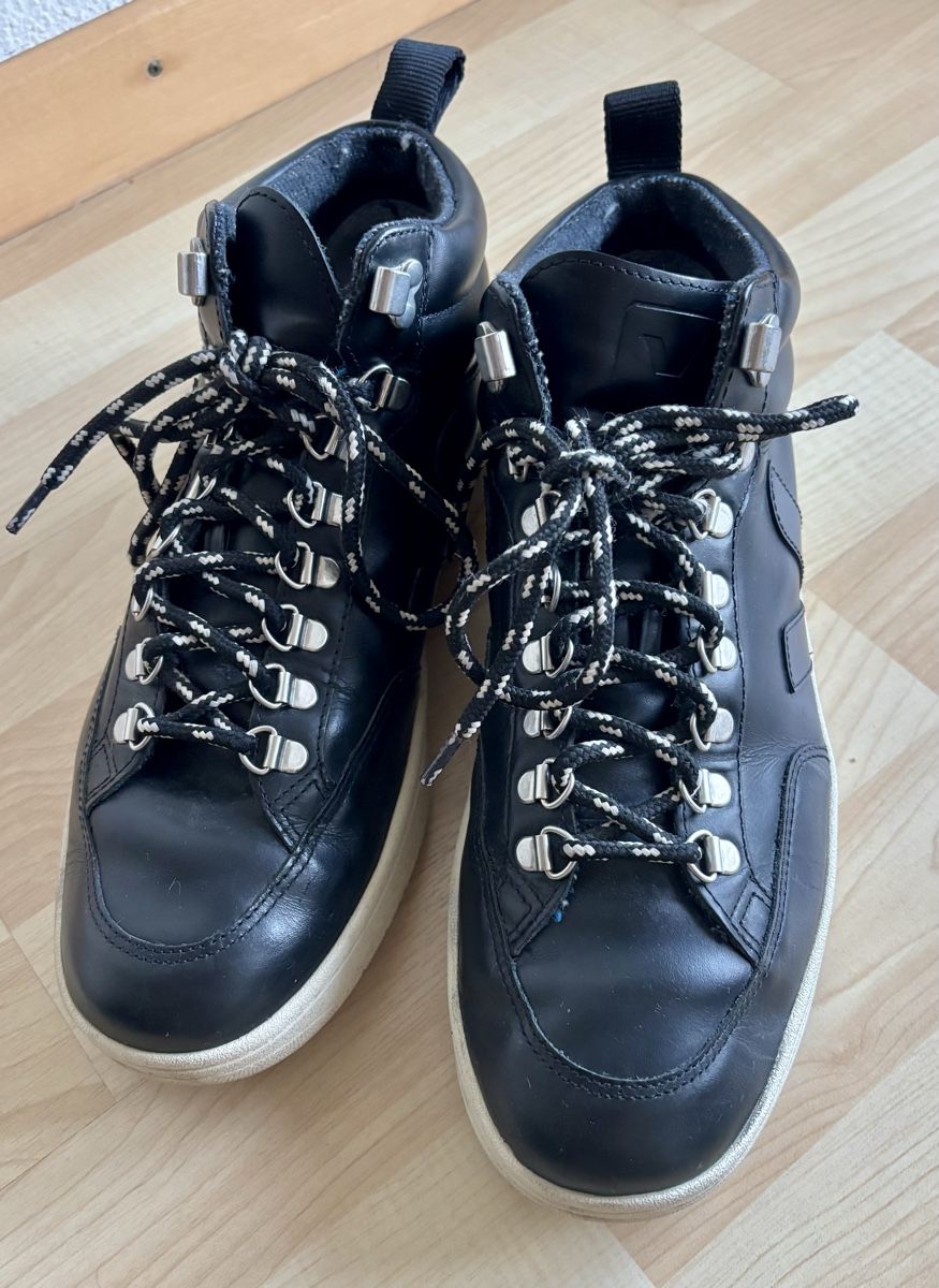 Veja Scarpe da uomo: Leder Veja Sneakers in schwarz 42 – Usato da Bern venduto da larrybird 8