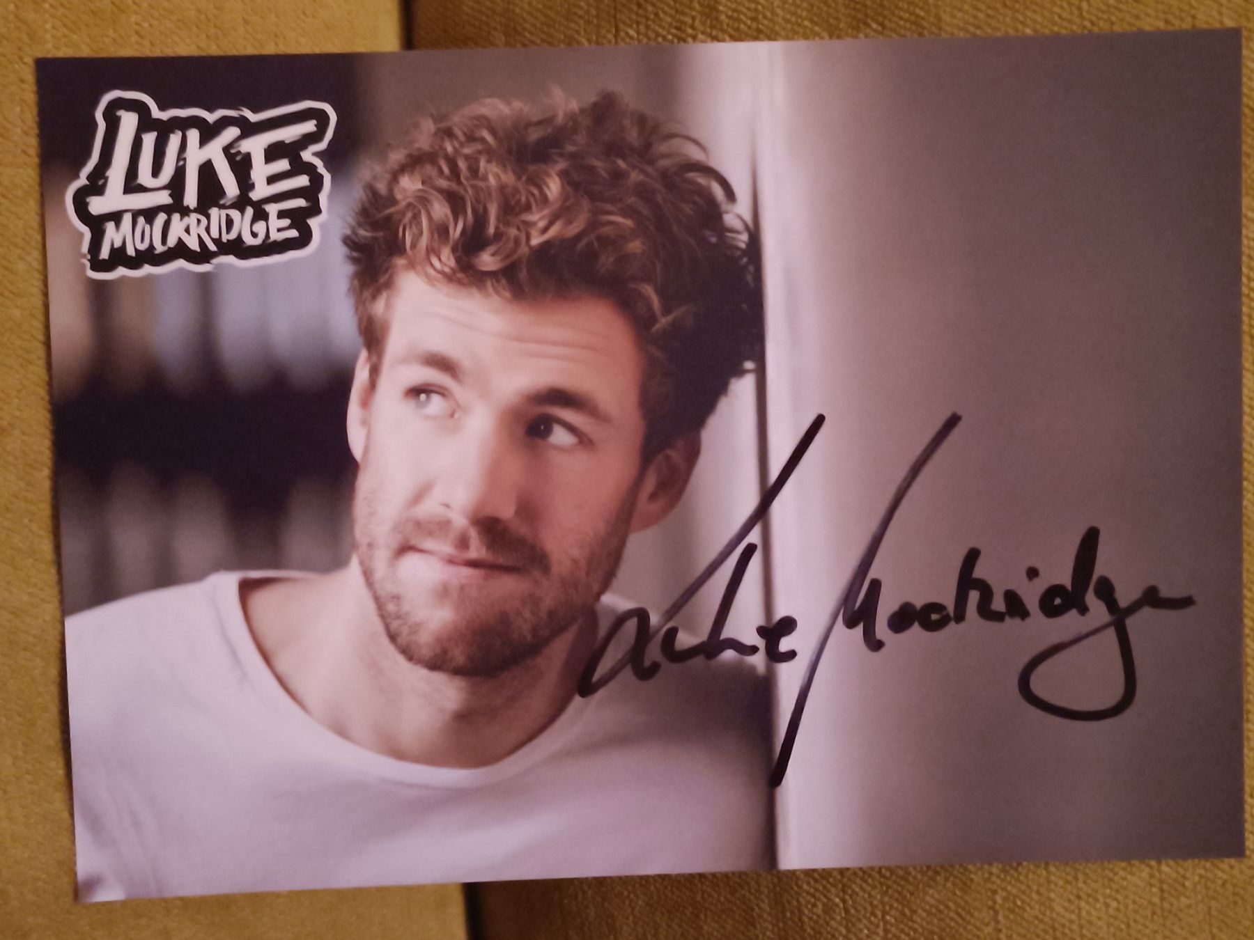Autografi: Luke Mockridge - handsigniert – Usato da Menziken venduto da Autogramme