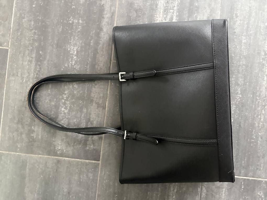 Sacs femmes: Schwarze Michael Korse Tasche – D'occasion à Liebefeld par ann_2frz 1