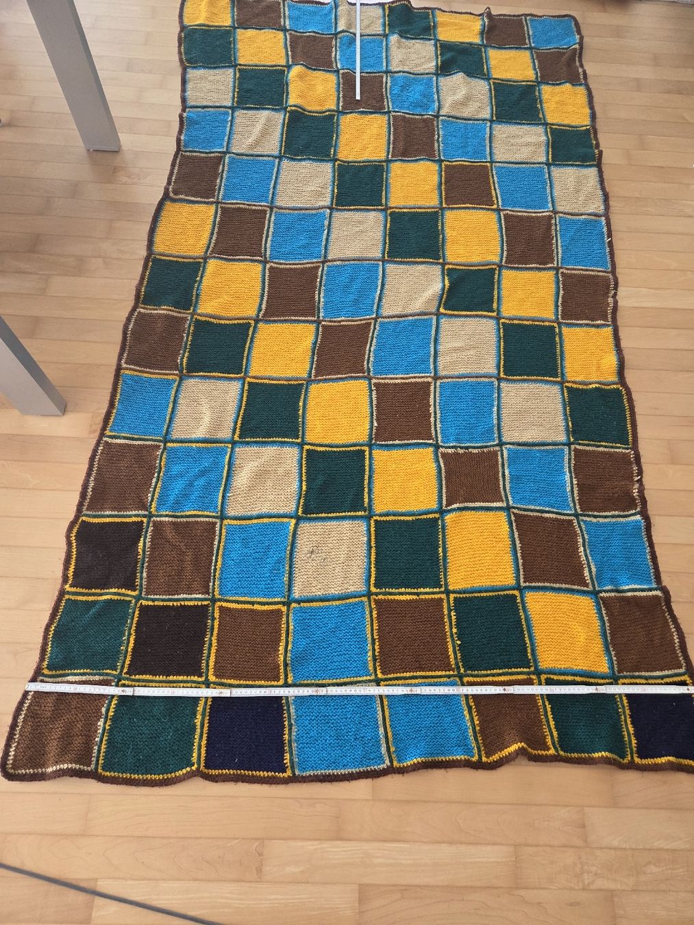Coperte: Handgestrickte Patchwork-Decke  / 2.4 kg Wolle – Usato da Stans venduto da chessy. 3