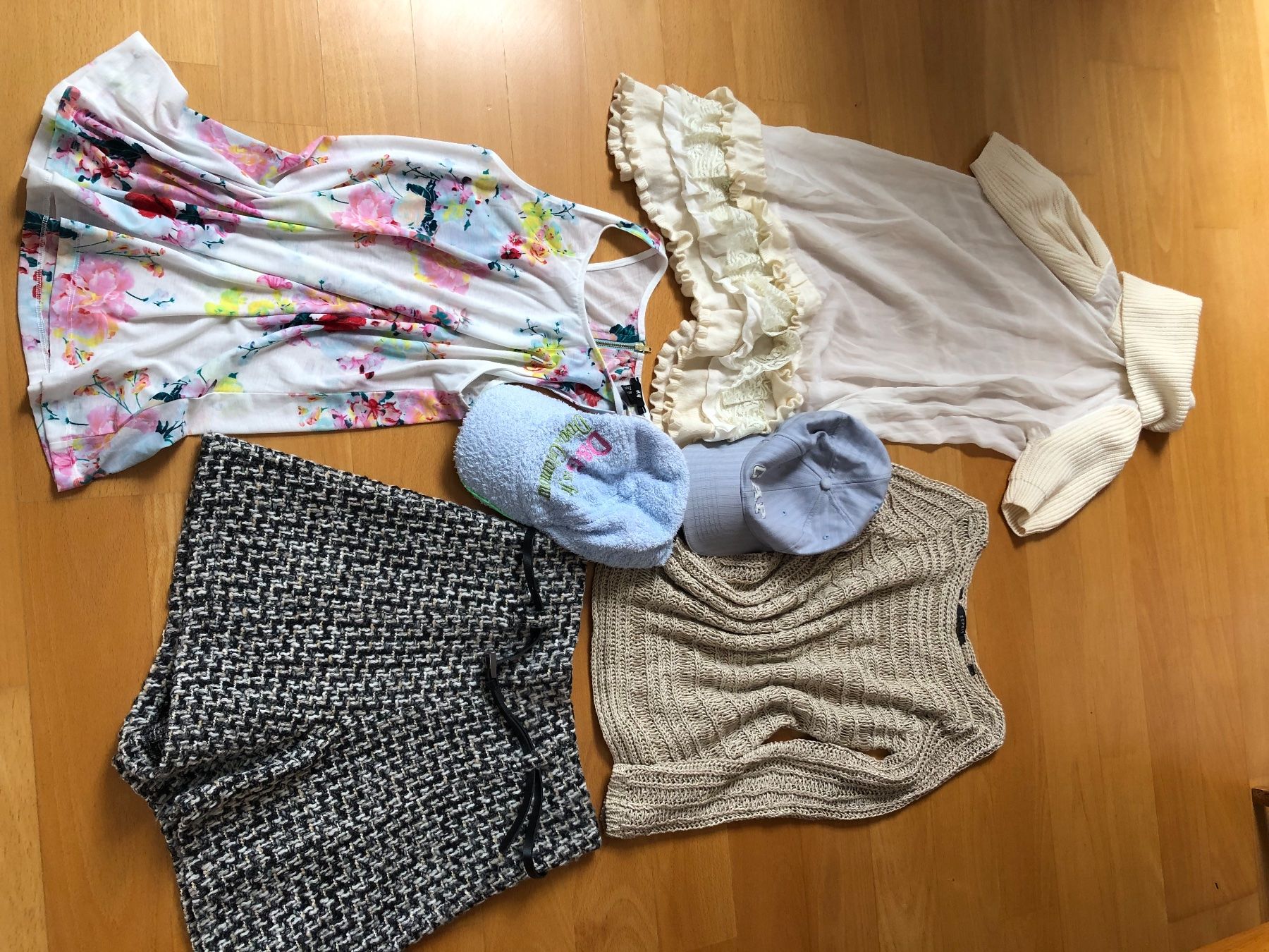 Lotti di vestiti: Kleiderpaket, Diverse Kleider Konvolut – Usato da Buchs-ZH venduto da Birikina 1