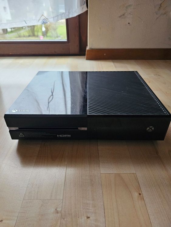 Console Microsoft Xbox One FAT 500 Go Avec Manette Et Câbles - Occasion En Bon état De Fonctionnement | Idéale Pour Jouer En Famille