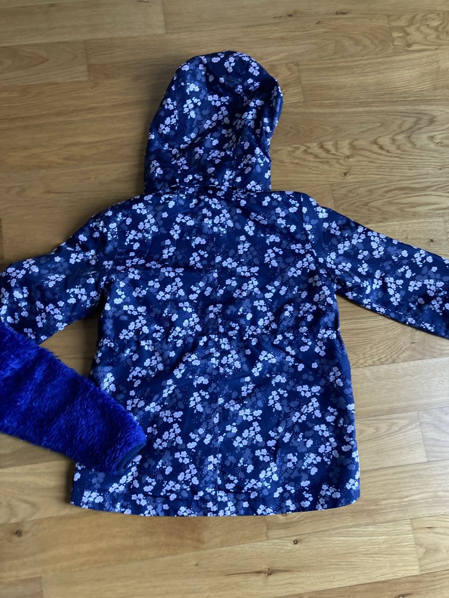 H&M Jacken & Mäntel: Mädchen Jacken Set, Grösse 98 – Gebraucht aus Staad SG von gab_7dr9 4