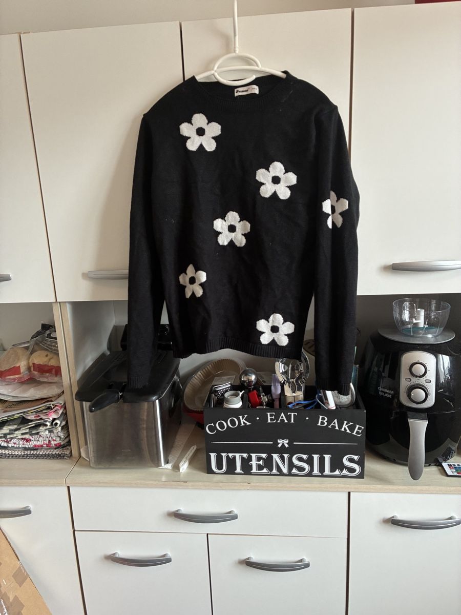 Pullover & Sweatshirts: Pullover – Gebraucht aus Ostermundigen von Didi-Mader