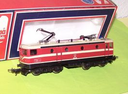 Lima HO 8060LG: E-Lok 1043 ÖBB "Schweden-Design", DC, Licht