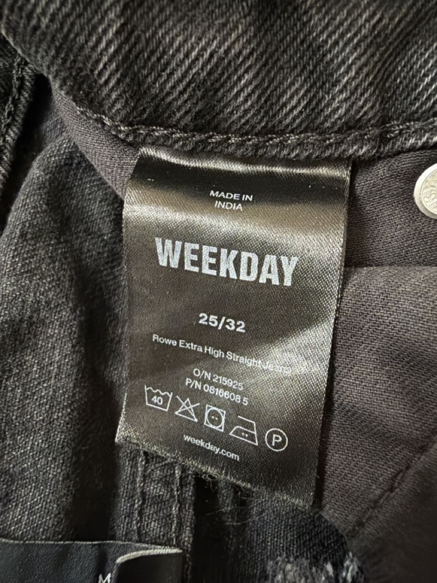 Weekday Jeans: Weekday Rowe Jeans Straight, Gr. 25/32 – Usato da Zollikon venduto da lnhw1 4