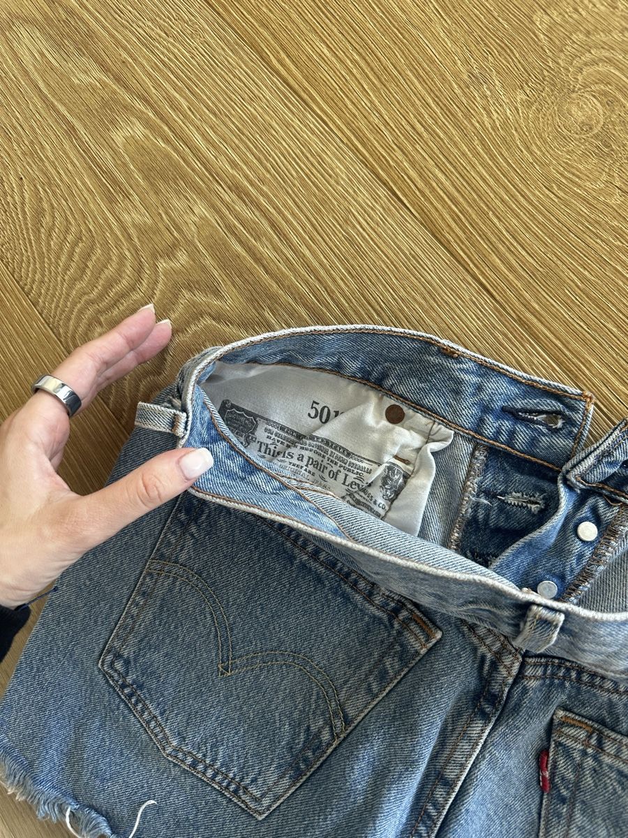 Levi's Pantaloni: Levis short 501 28W (36/38) – Usato da Erlenbach ZH venduto da Kevlau 3