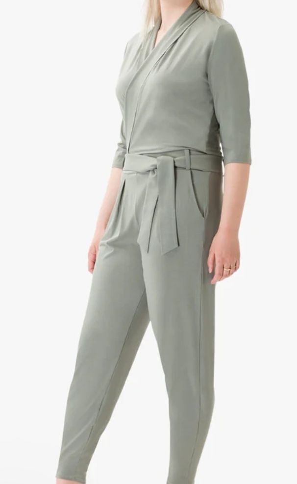 Tute: Les Lunes Jumpsuit Grösse M Grün – Nuovo (secondo la descrizione) da Riehen venduto da den_9s88 2