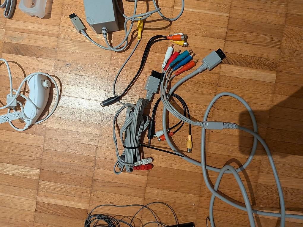 Nintendo Consoles: Wii mit Spielen – D'occasion à Seewen SZ par MatthiasF02 2