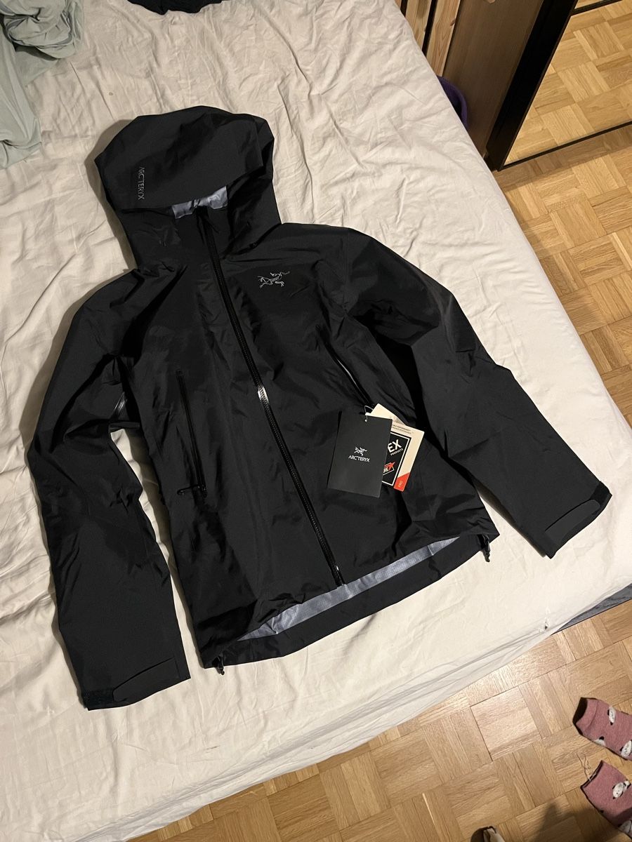 Arcteryx Giacche: Arcteryx Bêta Ar black S – Nuovo e nell'imballaggio originale da Lausanne venduto da lca_d2pn