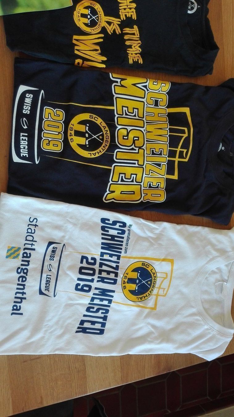 T-Shirts: SCL - SC Langenthal - Meister Fan-Paket – Neu (gemäss Beschreibung) aus Zofingen von Justice79 2