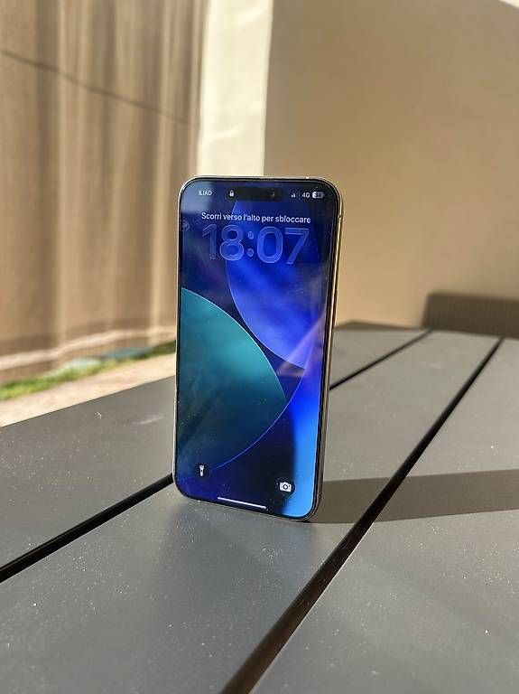 Portables: iPhone 15 pro max 256GB – D'occasion à Sigirino par and_kgv7 1