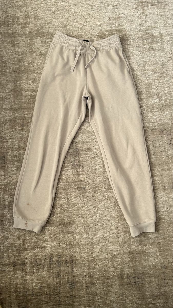 H&M Pantaloni: Jogging H&M beige, taille XS  – Usato da St-George venduto da elena27