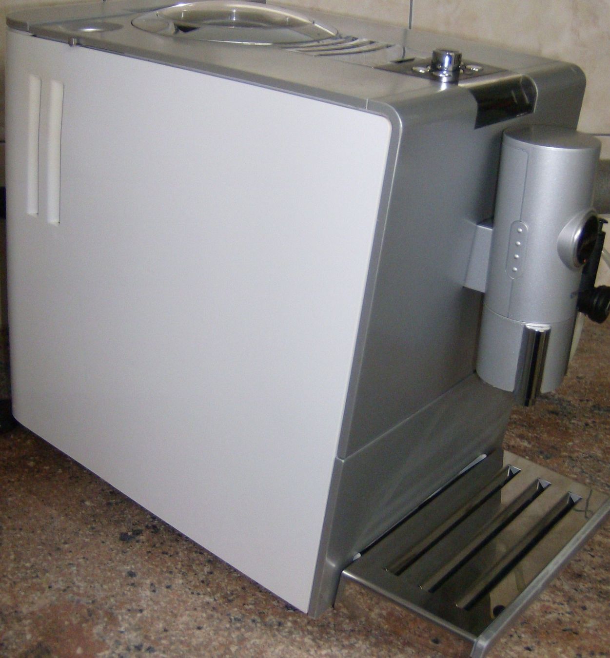 Macchine per caffè & Macchine per espresso: JURA ENA7 FRISCH REVIDIERT – Usato da Amriswil venduto da dt1968 1