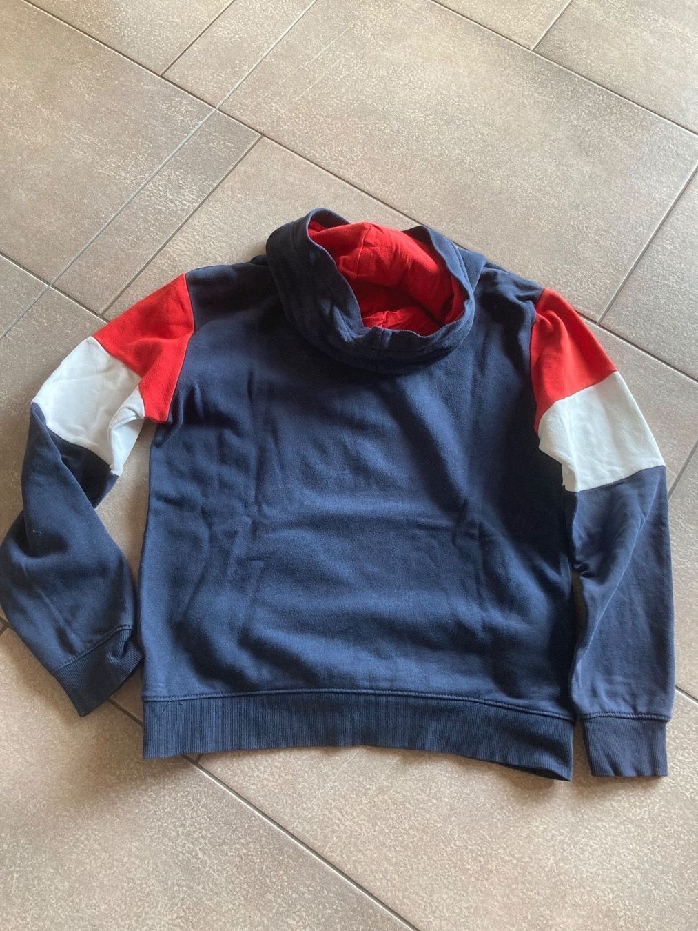 H&M Maglioni & Felpe: Sweat-Pullover H&M,Gr. 158/164 – Usato da Mosnang venduto da Kusli09 1