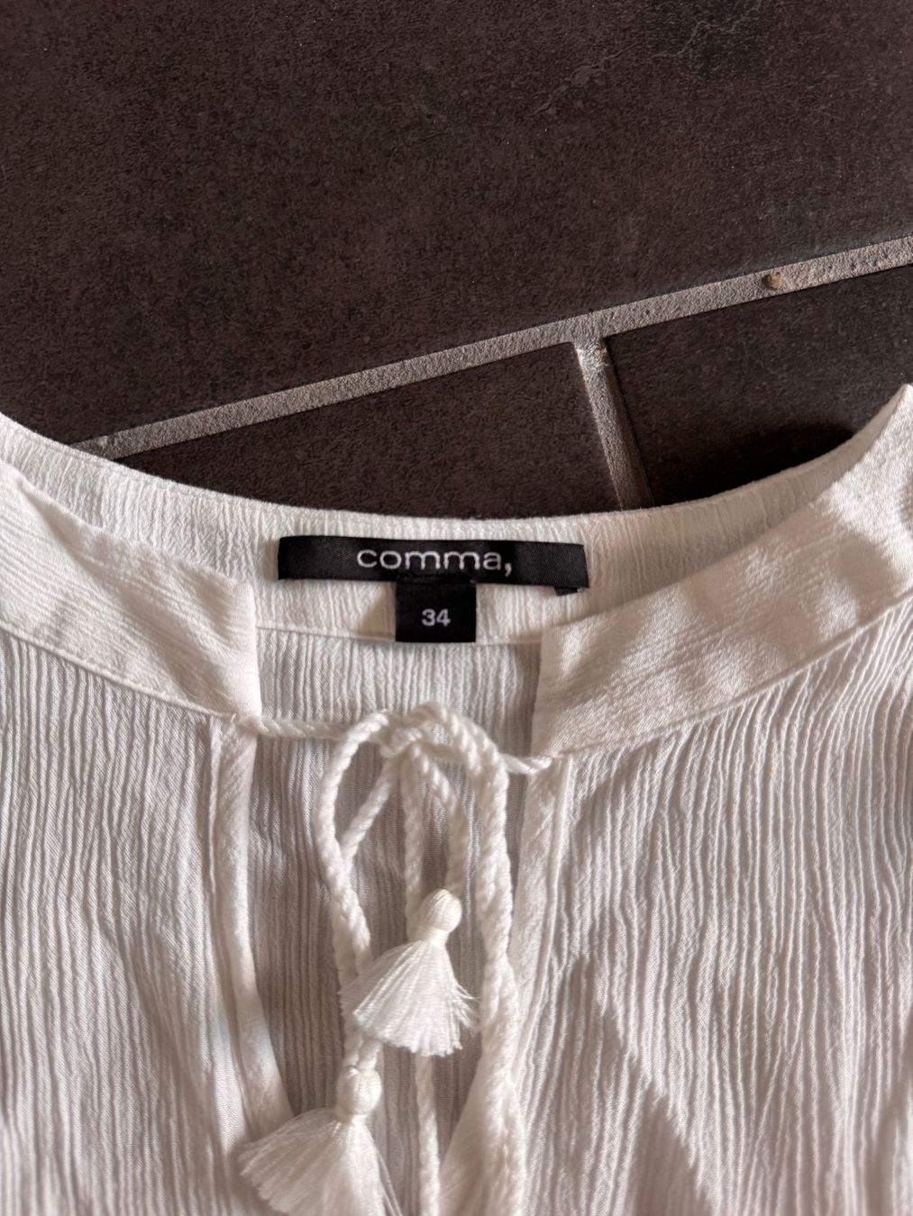 Comma Blusen: Kurzarm Shirt Bluse Gr. 34 weiss von Comma – Gebraucht aus Rothrist von Fondgruebe 5