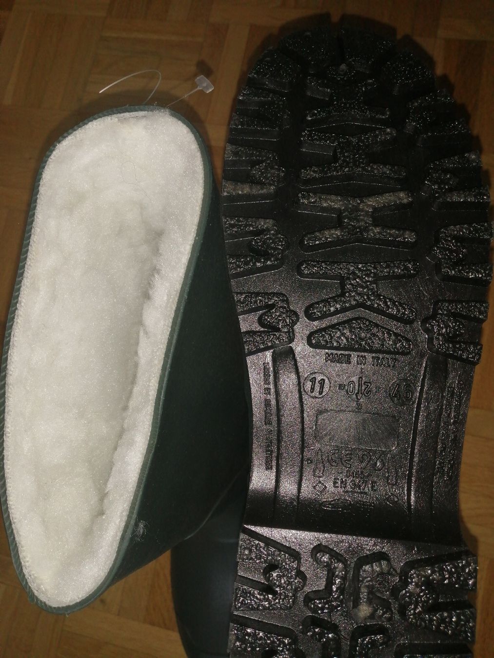 Scarpe da uomo: Bottes chaudes d'hiver fourrées, taille 46, neuves – Nuovo e nell'imballaggio originale da La Tour de Trême venduto da mar_p78p 3