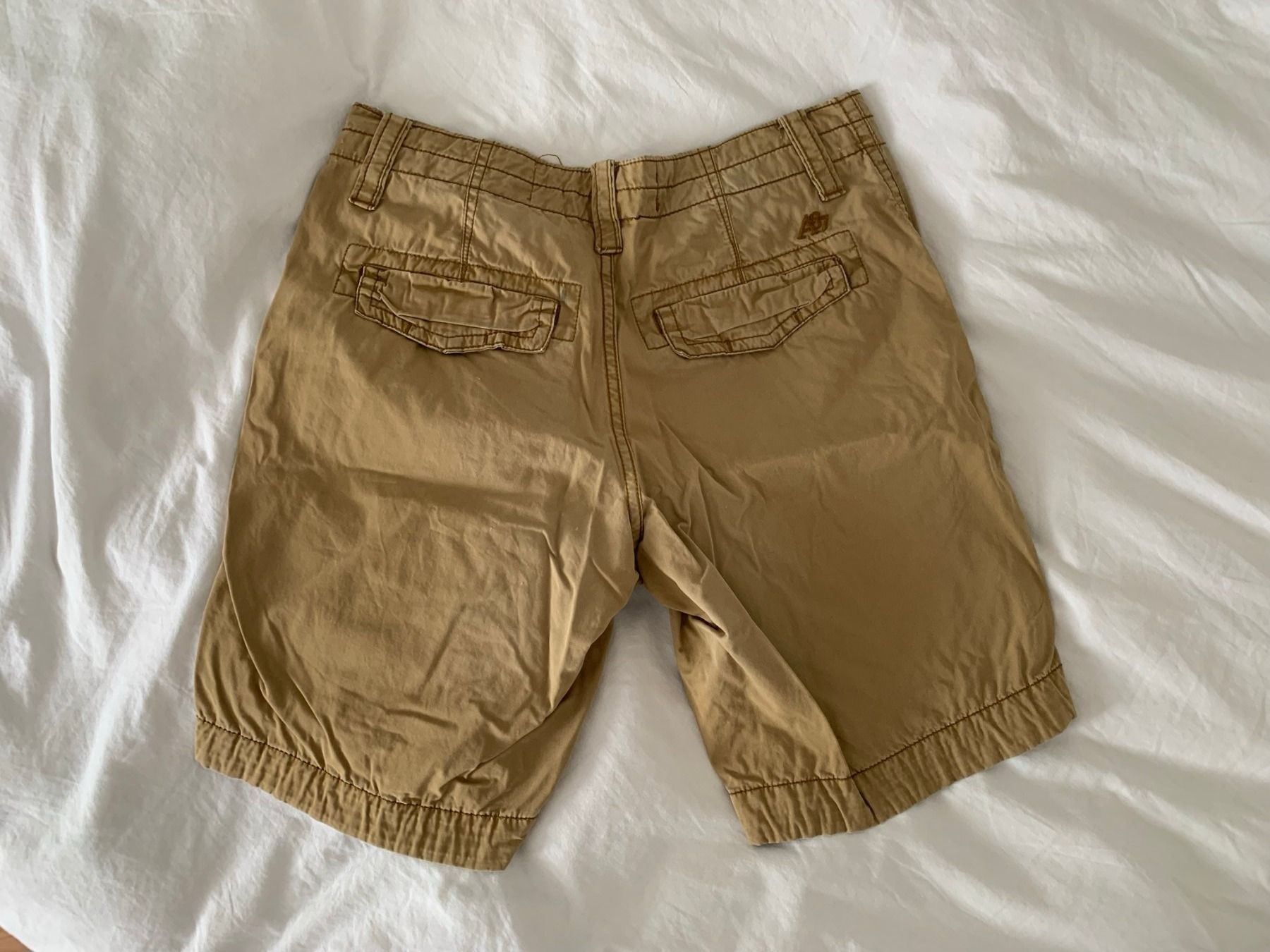 Pantalons: AEROPOSTALE - Shorts hellbraun 32/M – D'occasion à Zürich par Diazaio 2