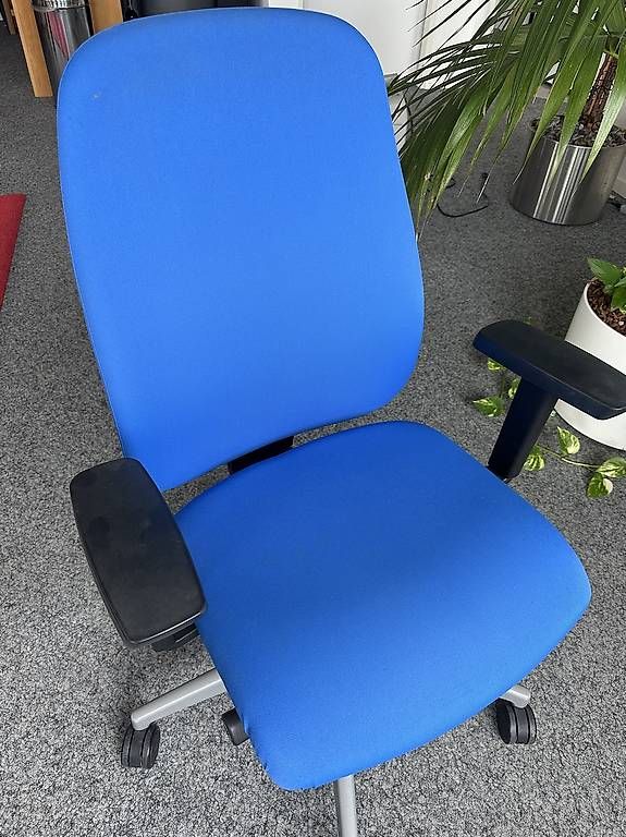 Sedie: Interstuhl office chair blue – Usato da Wettingen venduto da Violete01