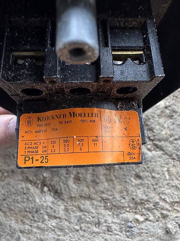 Schalter: Matériel électrique - interrupteurs – Gebraucht aus Lentigny von EcuProd1 4