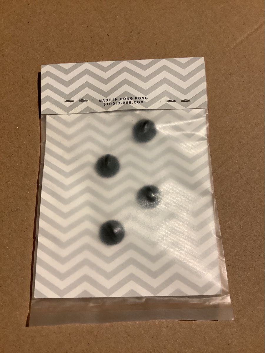 Placchette & Badge: Eggshell Pins zum anstecken – Nuovo e nell'imballaggio originale da zürich venduto da NickLos_26 1