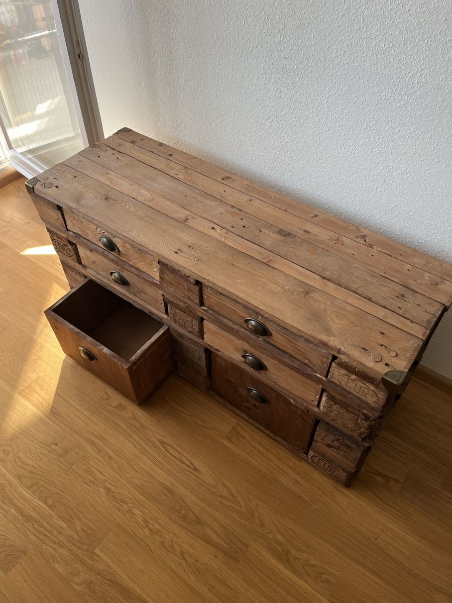 Cassettiere: Handgefertigte Paletten-Kommode / Sideboard – Nuovo (secondo la descrizione) da Birsfelden venduto da dav_7cmc 1
