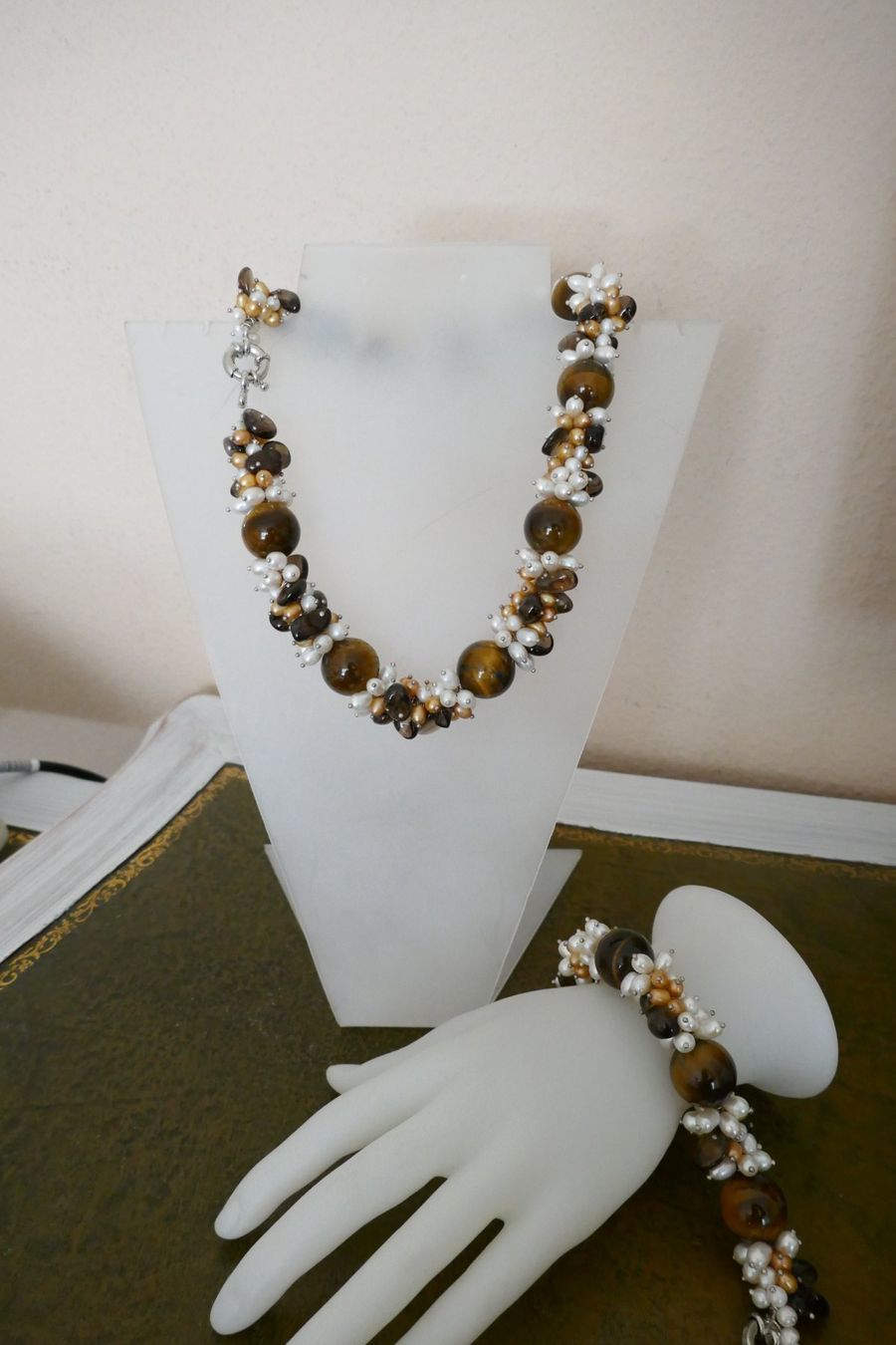 Altri gioielli: Set: Collier + Armband Tigerauge und Perlen – Usato da Muttenz venduto da einfach-schoen