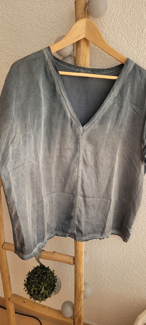Nile Camicette: Nile short/ blouse L gris  – Nuovo (secondo la descrizione) da Echallens venduto da frimousse2008