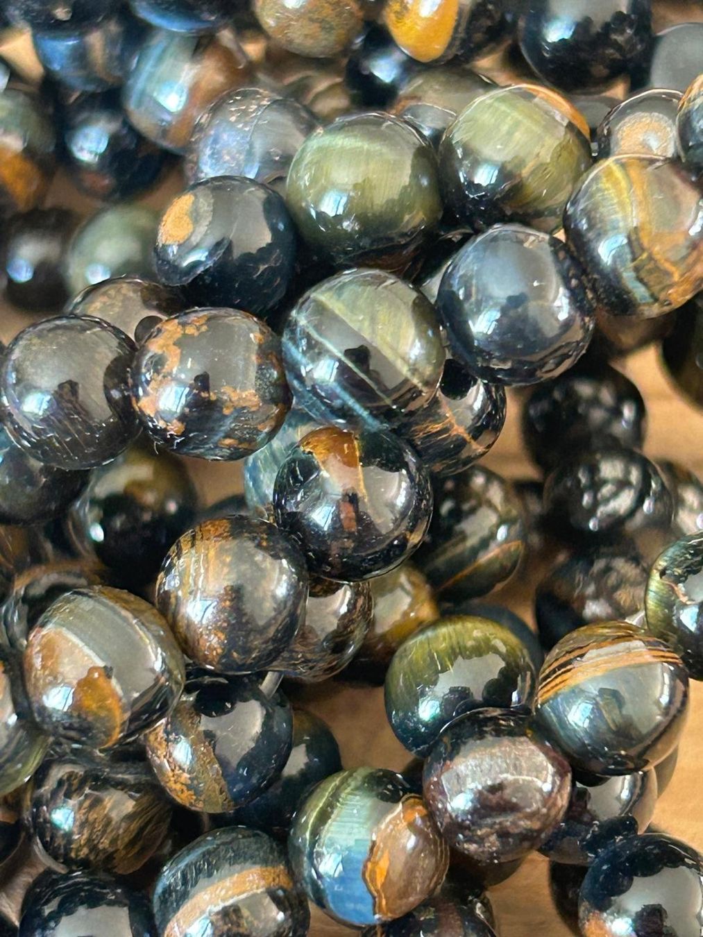 Mineralien & Heilsteine: Strang echte blue tiger eye Level 3 beads 6 mm – Neu und originalverpackt aus Niederrohrdorf von Ytobi
