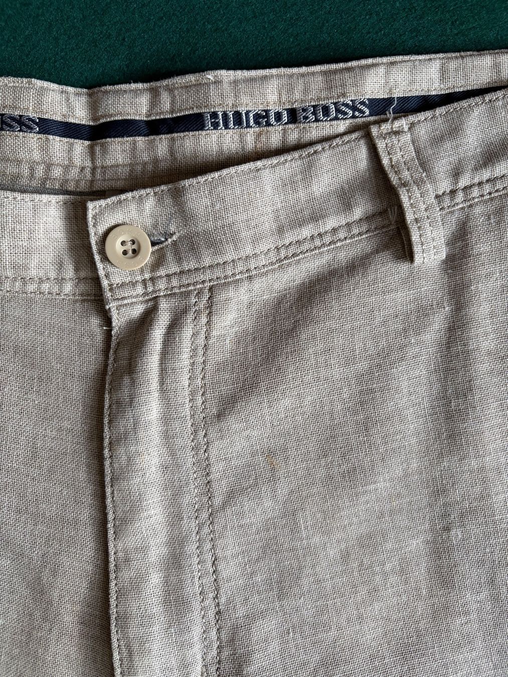 Hugo Boss Pantaloni: HUGO BOSS PHOENIX 23660  Elegante Bermudashorts  Größe 44 – Usato da Interlaken venduto da Bona55 4